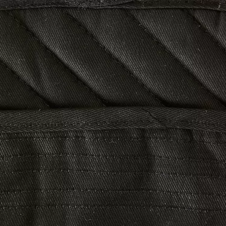 black_quilted_pc_potholder_set_2.webp Quilted 3-pc. Potholder Set>Kirklands Home Sale