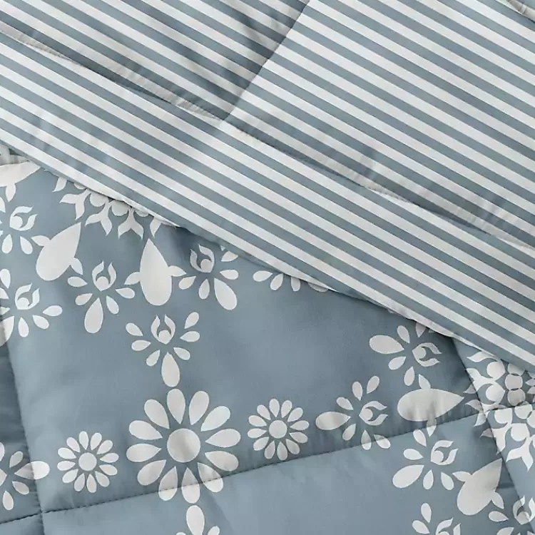 blue_daisy_medallion_king_pc_comforter_set_4.webp Daisy Medallion King 3-pc. Comforter Set>Kirklands Home Outlet