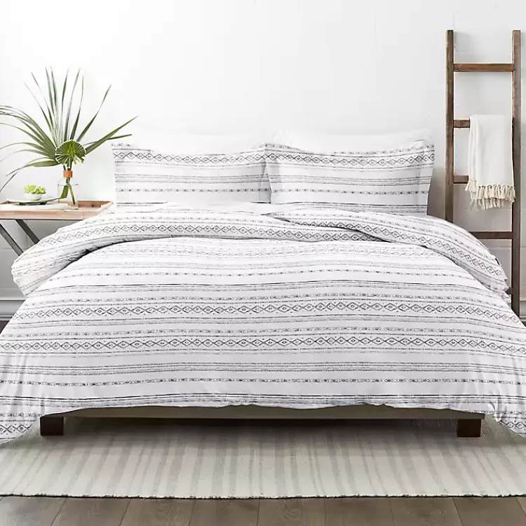 gray_geometric_pc_queen_duvet_cover_set_2.webp Gray Geometric 3-Pc. Queen Duvet Cover Set>Kirklands Home Online