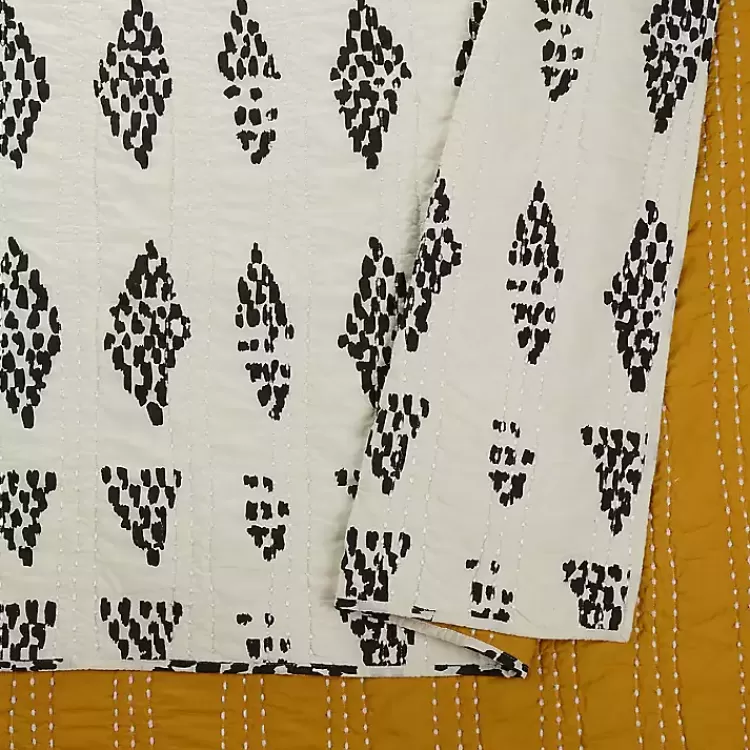 justina_blakeney_prosperity_pc_twin_quilt_set_3.webp Justina Blakeney Prosperity 2-pc. Twin Quilt Set>Kirklands Home Discount